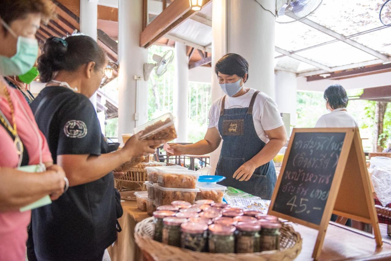 The Legacy River Kwai Resort Канчанабури Екстериор снимка