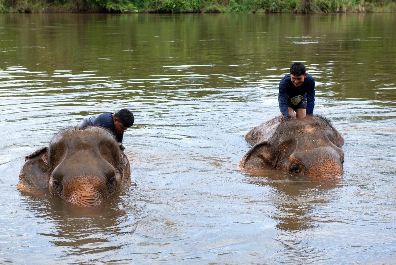 The Legacy River Kwai Resort Канчанабури Екстериор снимка
