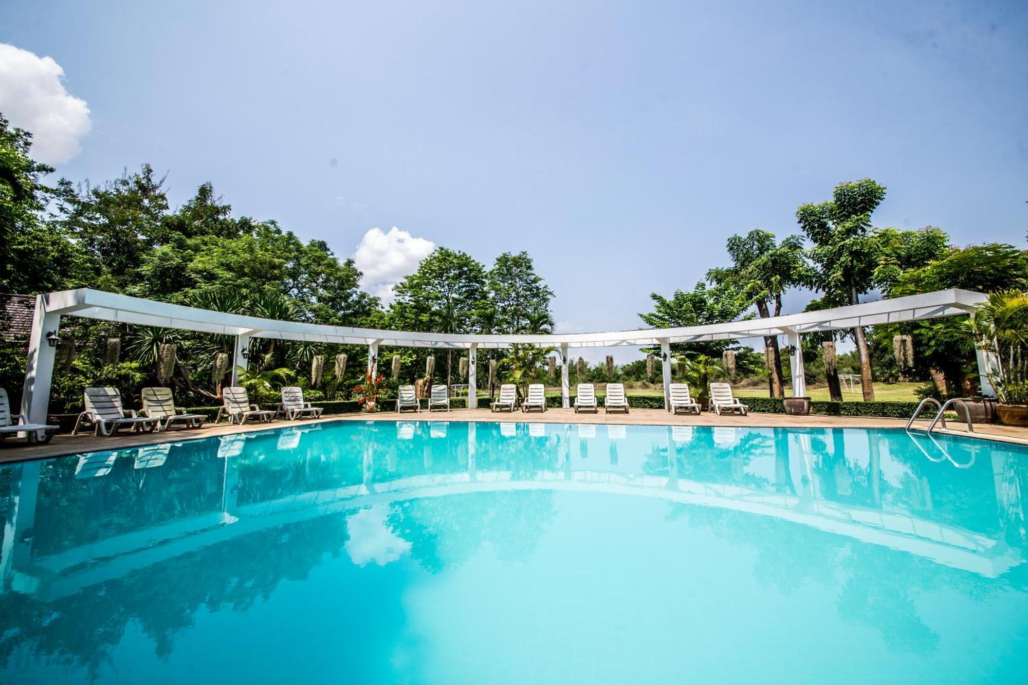 The Legacy River Kwai Resort Канчанабури Екстериор снимка