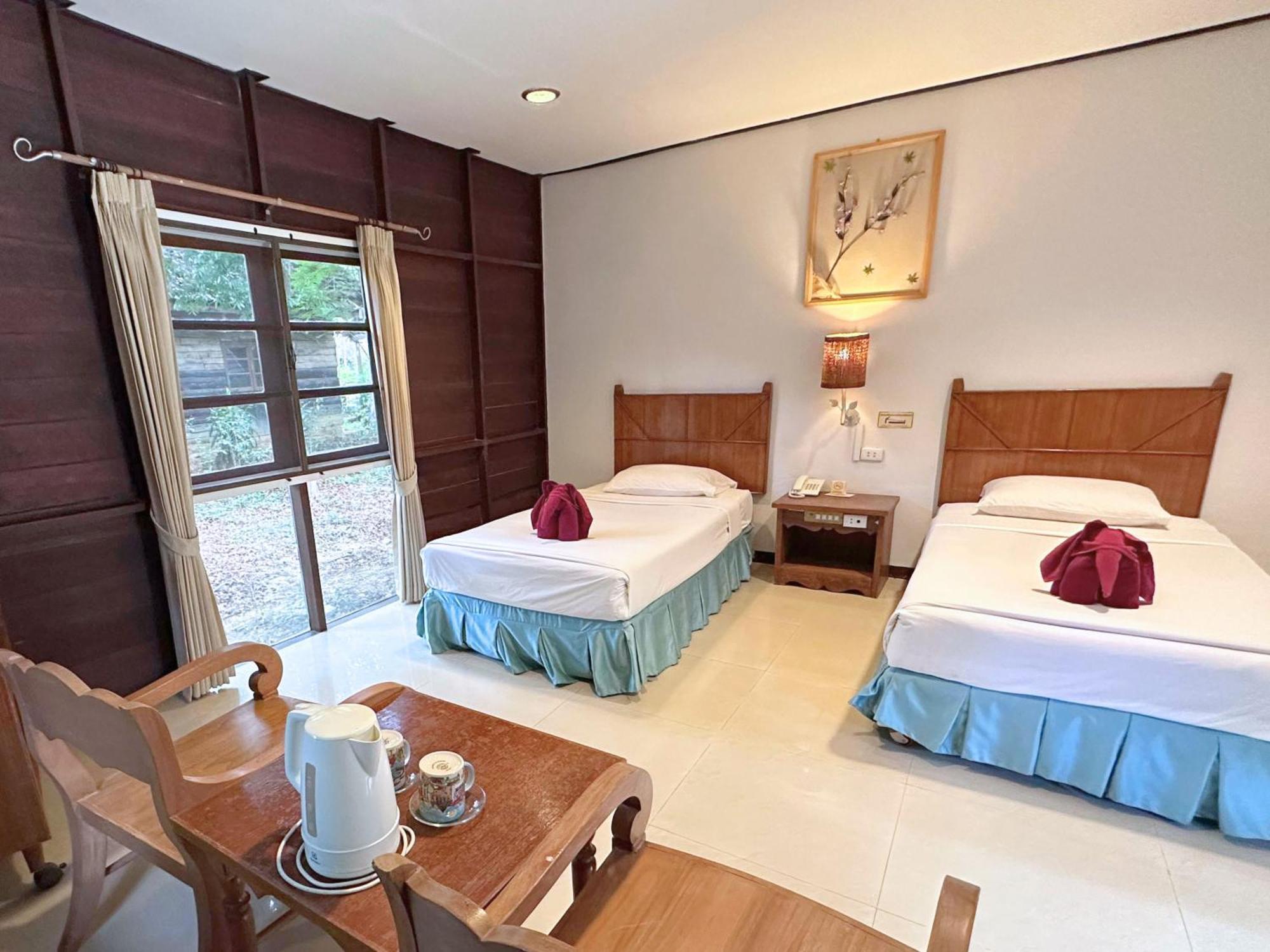 The Legacy River Kwai Resort Канчанабури Екстериор снимка